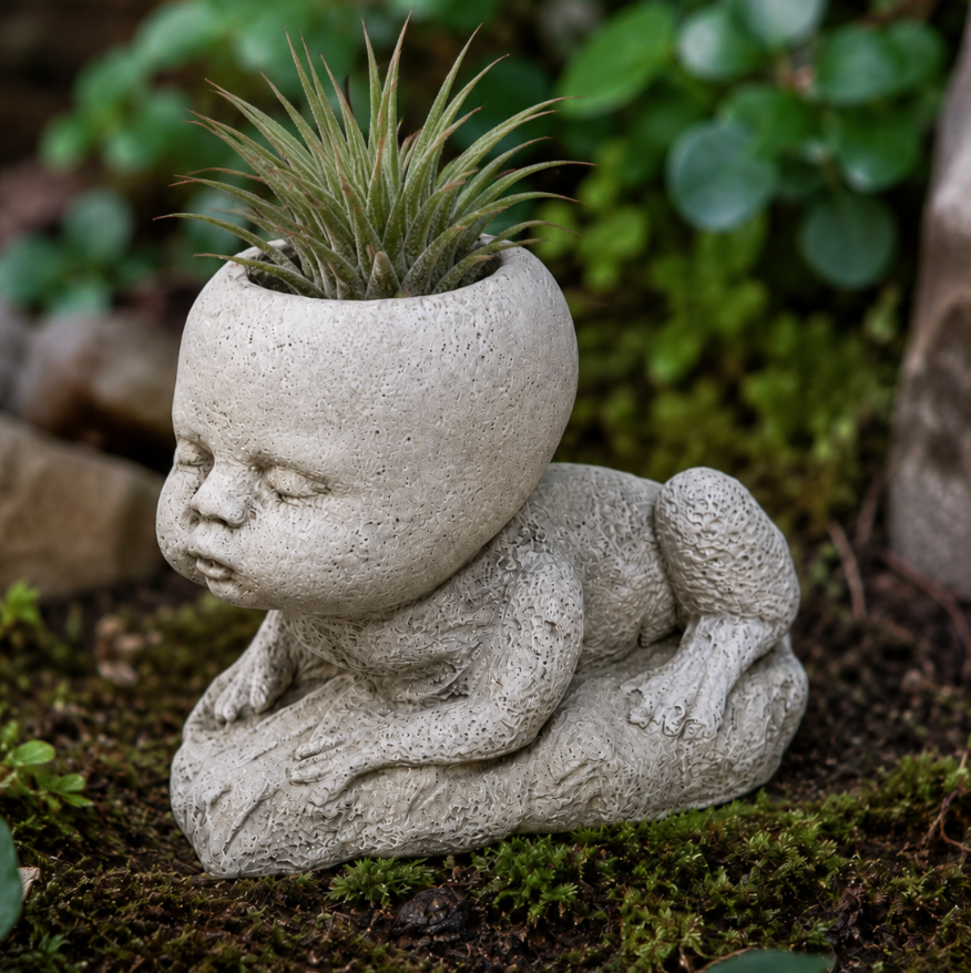 Concrete Hugo Frog Pot alternate view